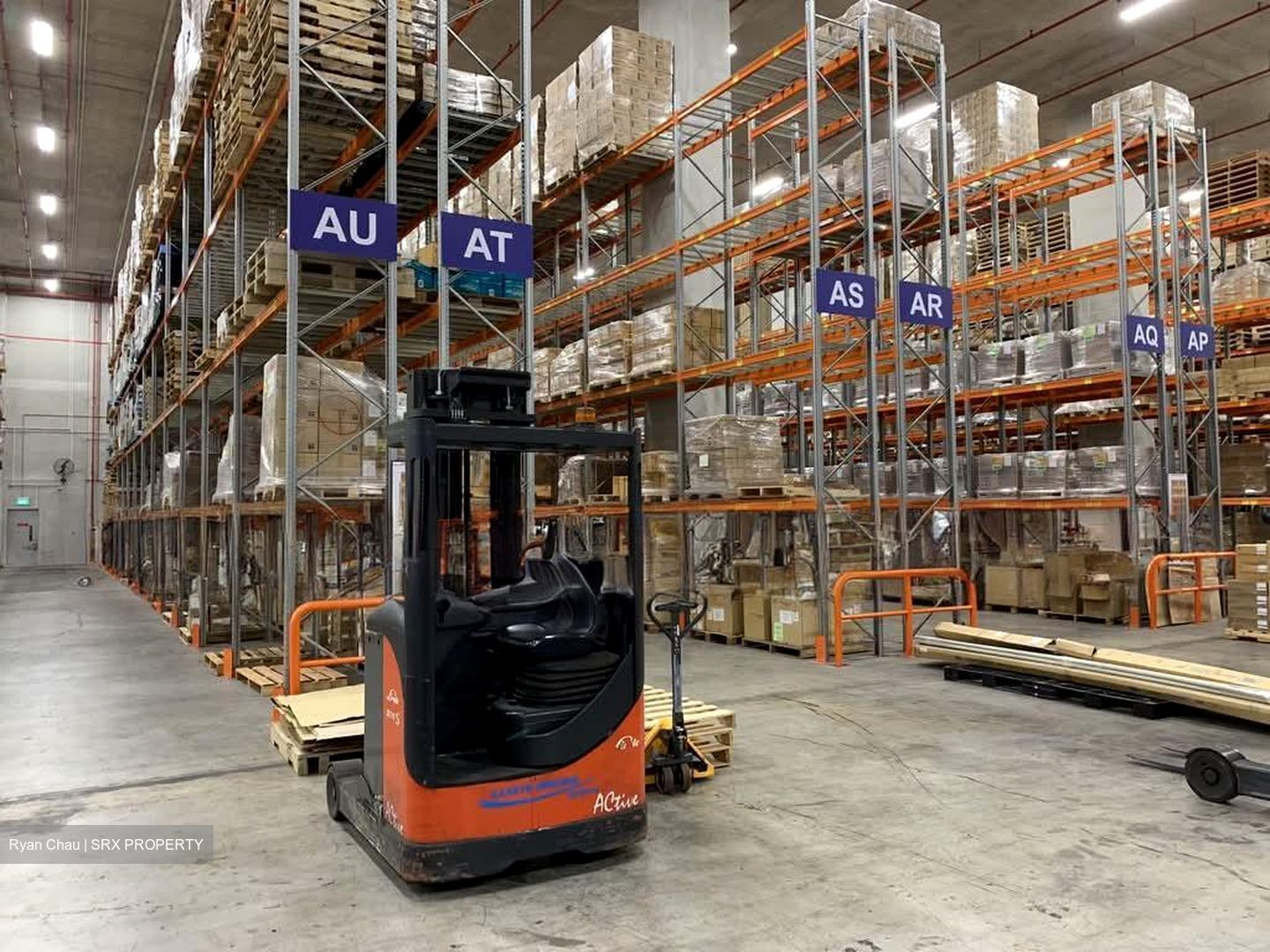 Jurong Logistics Hub (D22), Warehouse #535341351